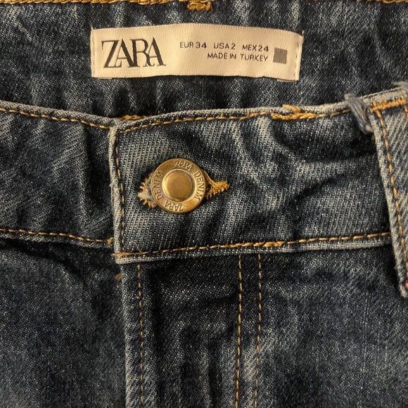 Zara Blue Denim Jeans - Picture 2 of 2